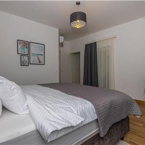 5 bedroom villa with pool near Crikvenica, sleeps 10